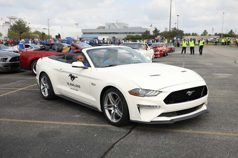 10 Milyonuncu Ford Mustang Banttan İndi!