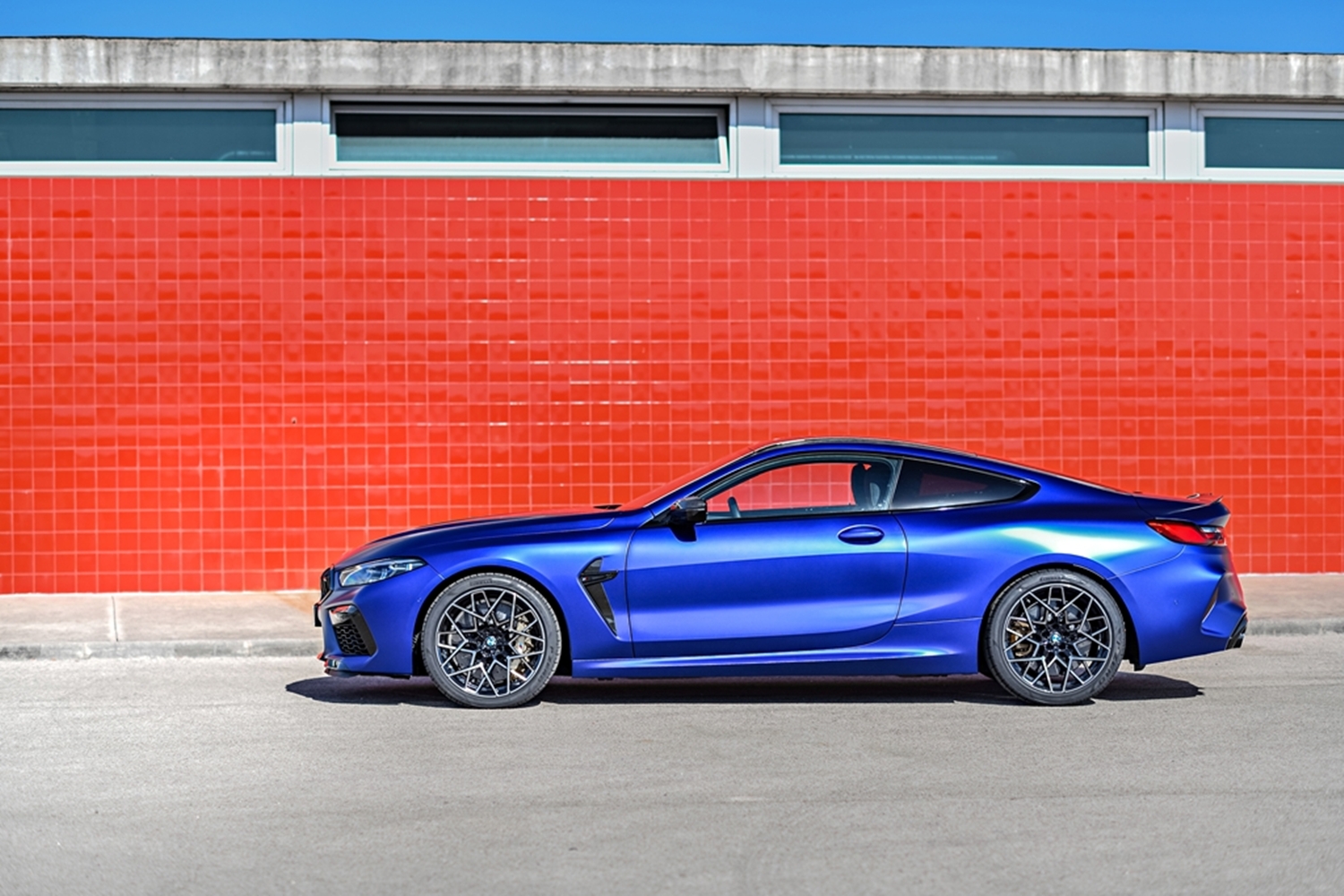 BMW M8’e özel geliştirilmiş Pirelli P Zero lastikler