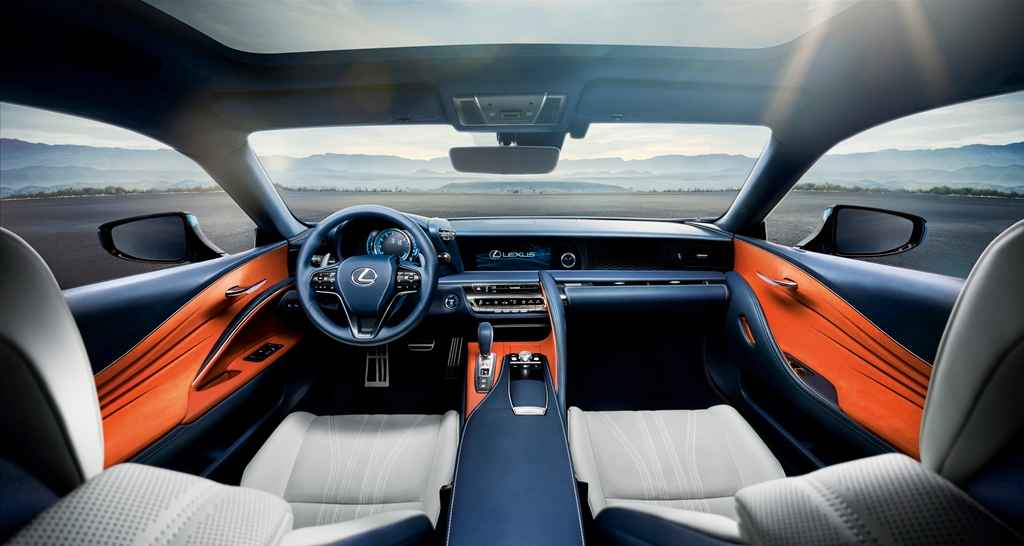 Lexus LC 500 iç mekân kabin tasarımı