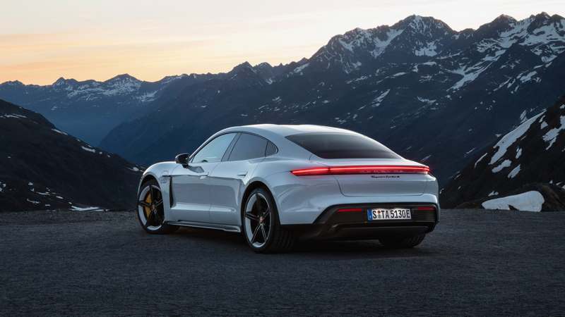 Porsche Taycan 2019