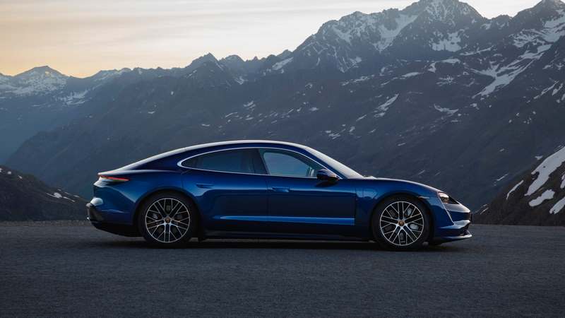 Porsche Taycan 2019