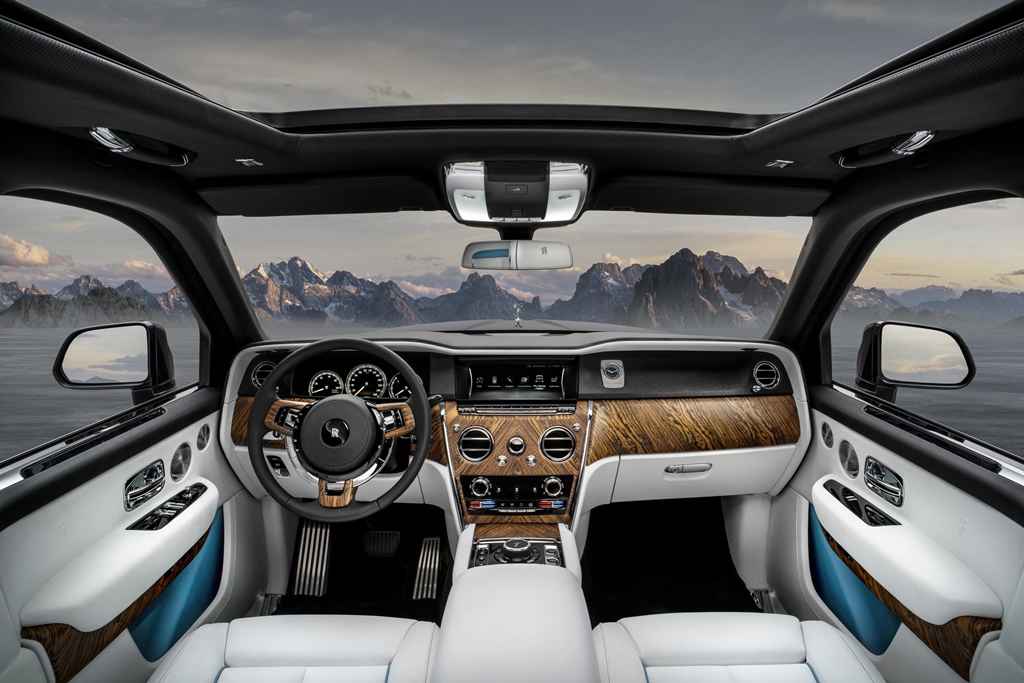 Rolls-Royce Cullinan iç mekân lüks kabin