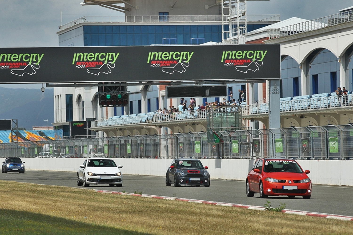 Avrupa’nın en iyi otomobili Intercity İstanbul Park pistinde test ediliyor