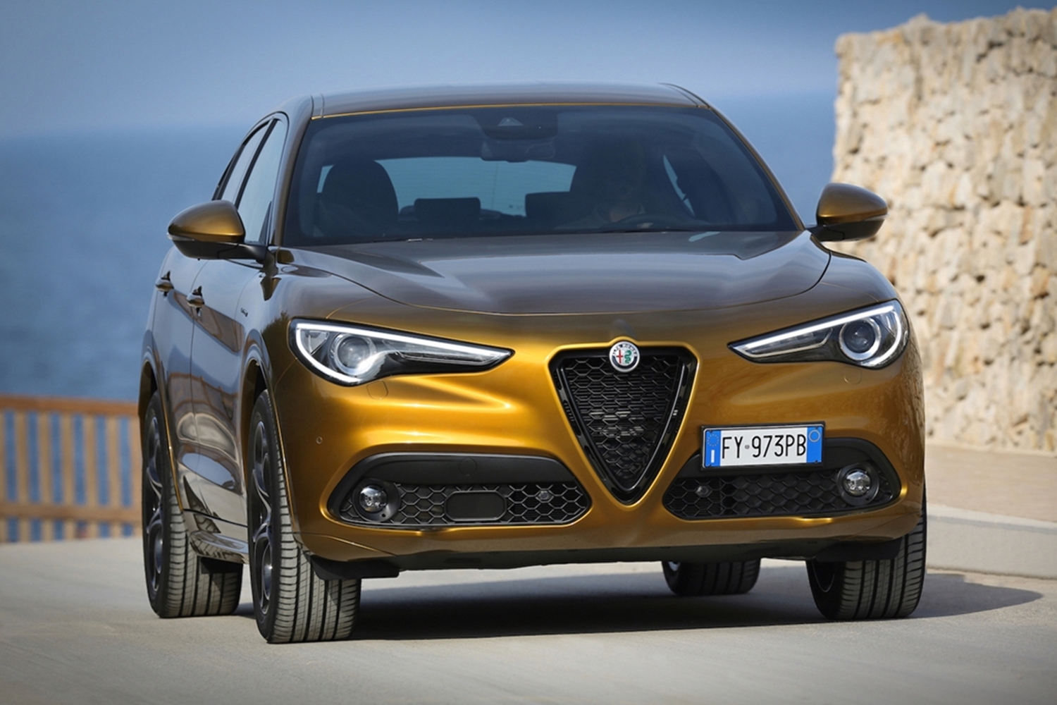 Alfa Romeo Stelvio 2020 model dış görünüm