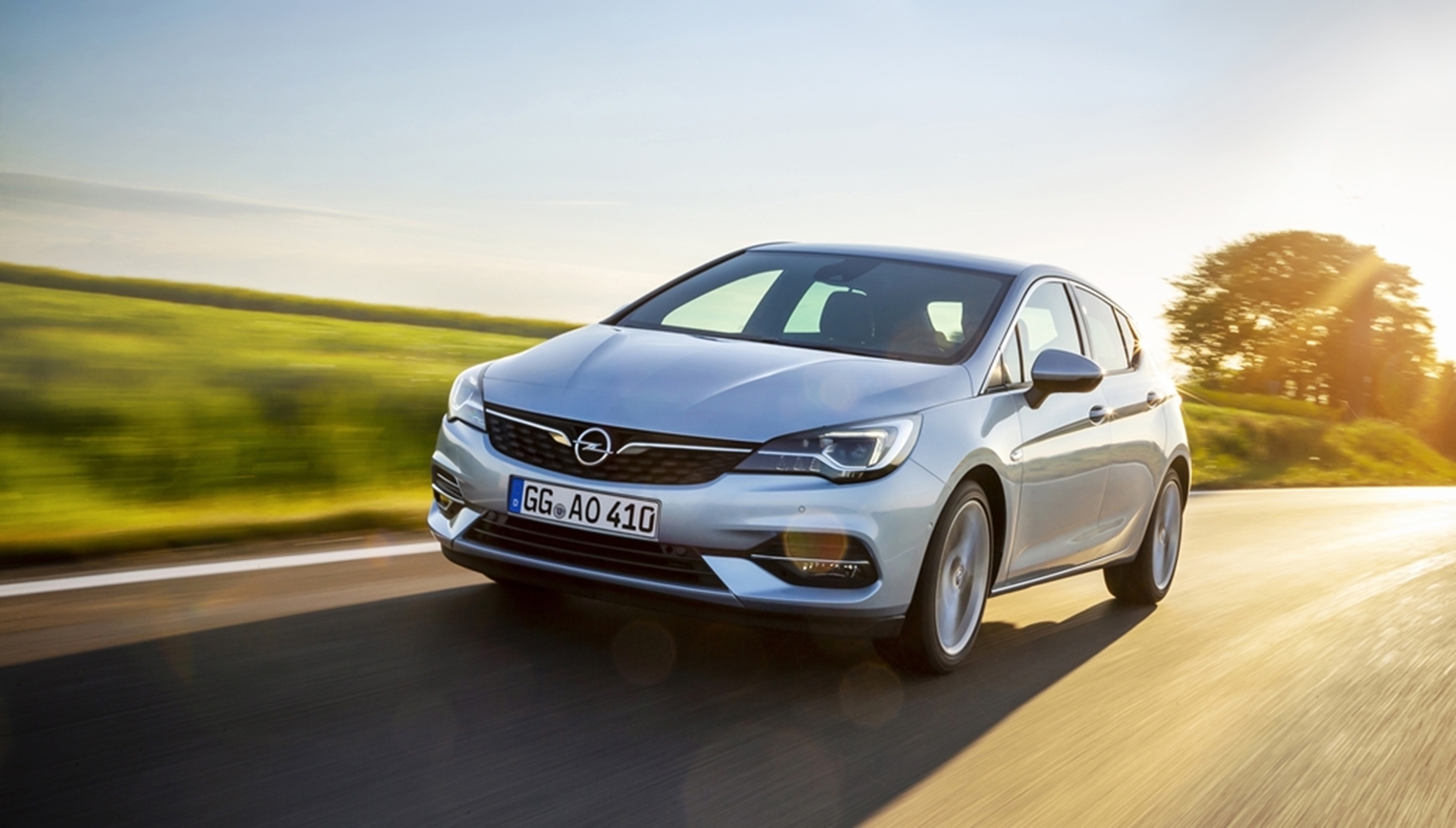 Yeni Opel Astra HB önden görünüm
