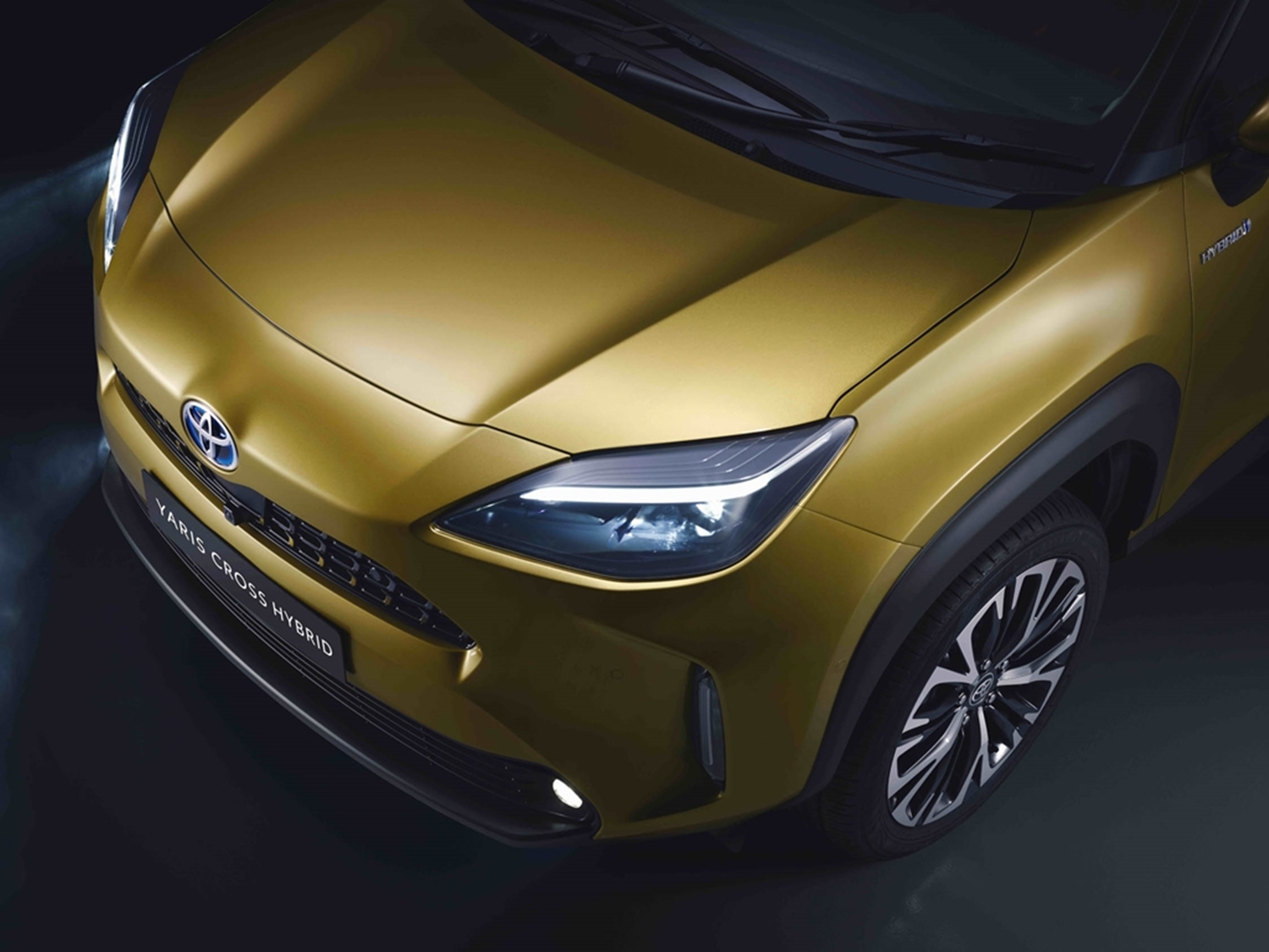 YarisToyota Yaris Cross hibrit SUV modelinin ön tasarımı