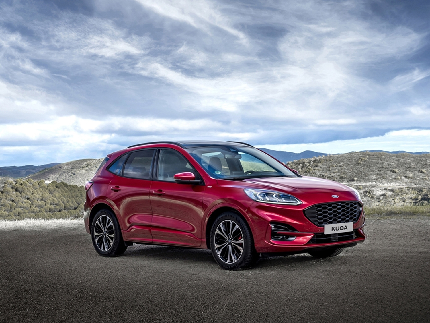 Yeni Ford Kuga – Türkiye satışında şık tasarım ve güçlü motor seçenekleri
