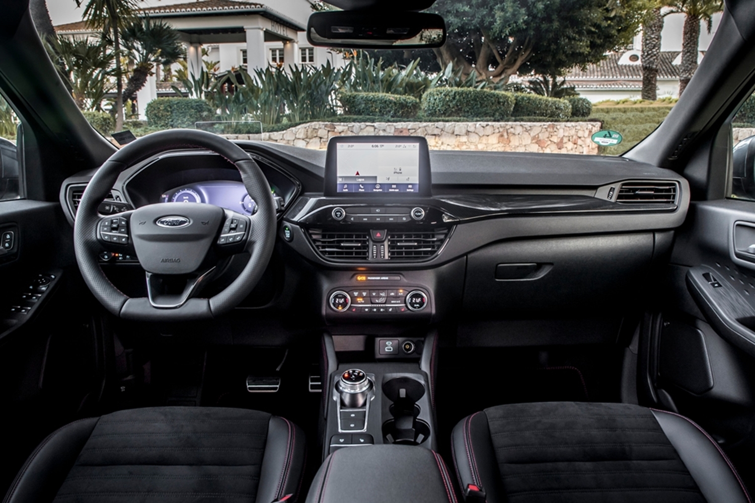 Yeni Ford Kuga iç tasarım