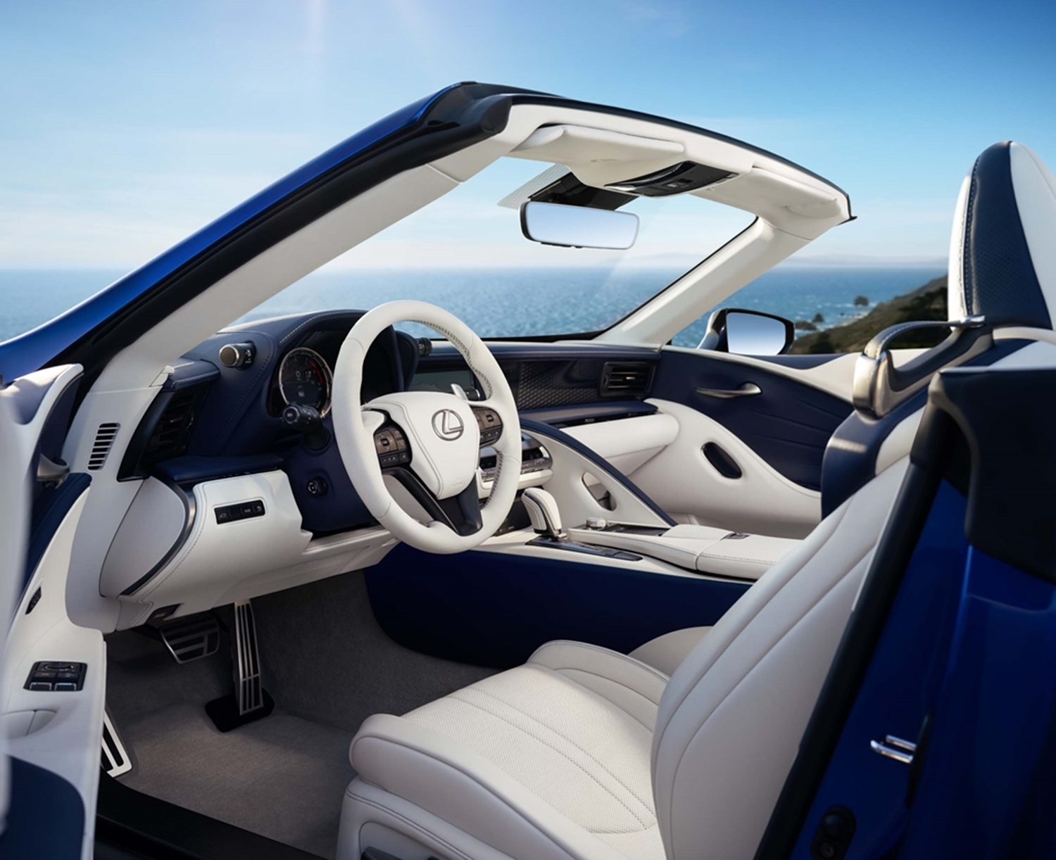 Lexus LC Convertible İç Görsel