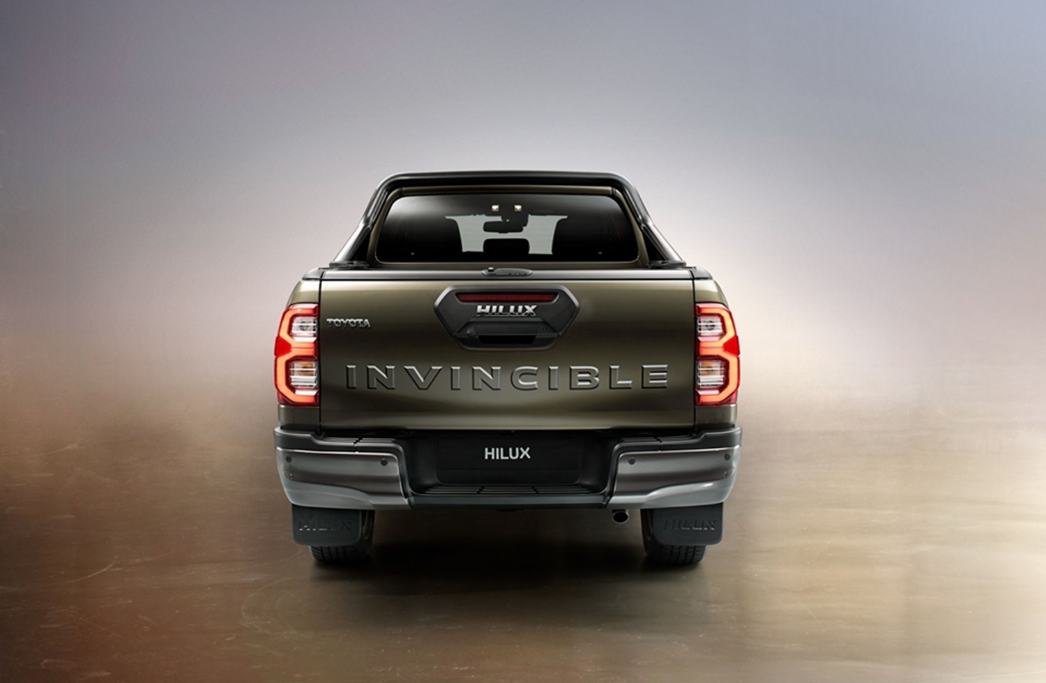 Hilux Invincible donanım paketi dış görünüm