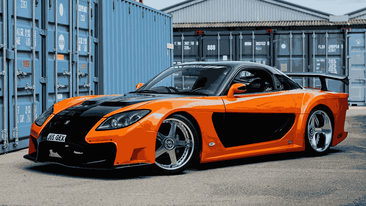 Veilside gövde kitiyle genişletilmiş Mazda RX-7, Bonhams müzayedesinde