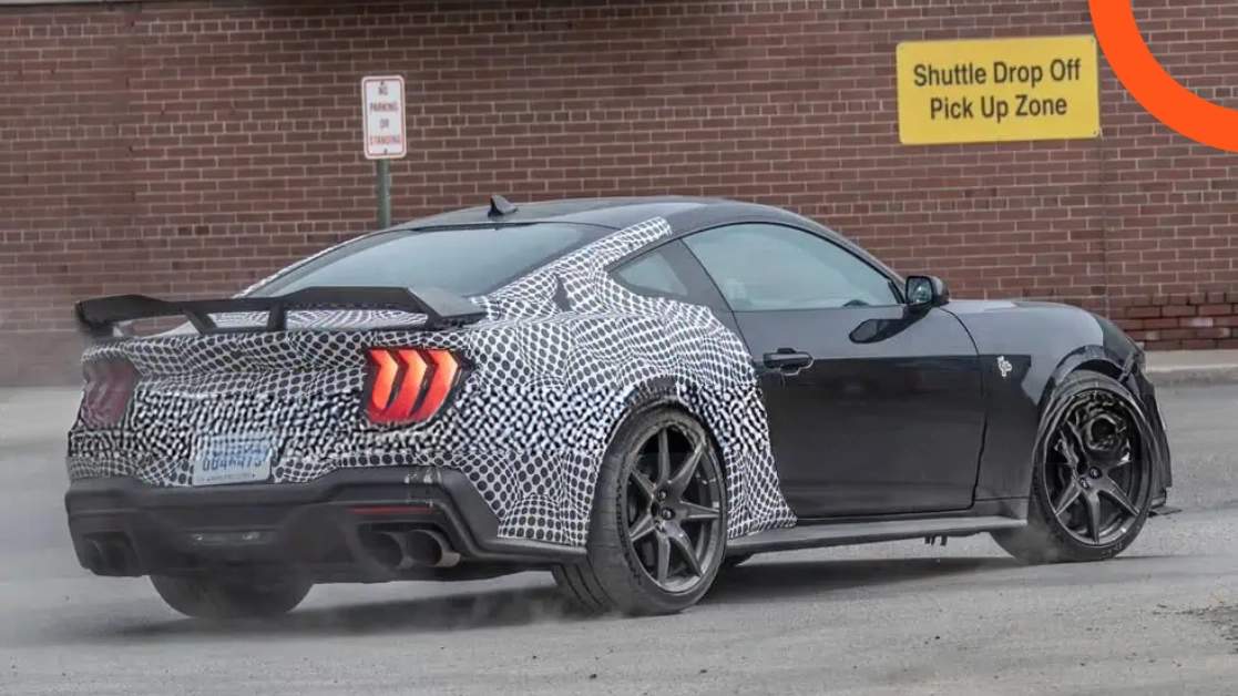 Yeni Ford Mustang Shelby GT500 test sürüşü kamuflajlı görüntüler