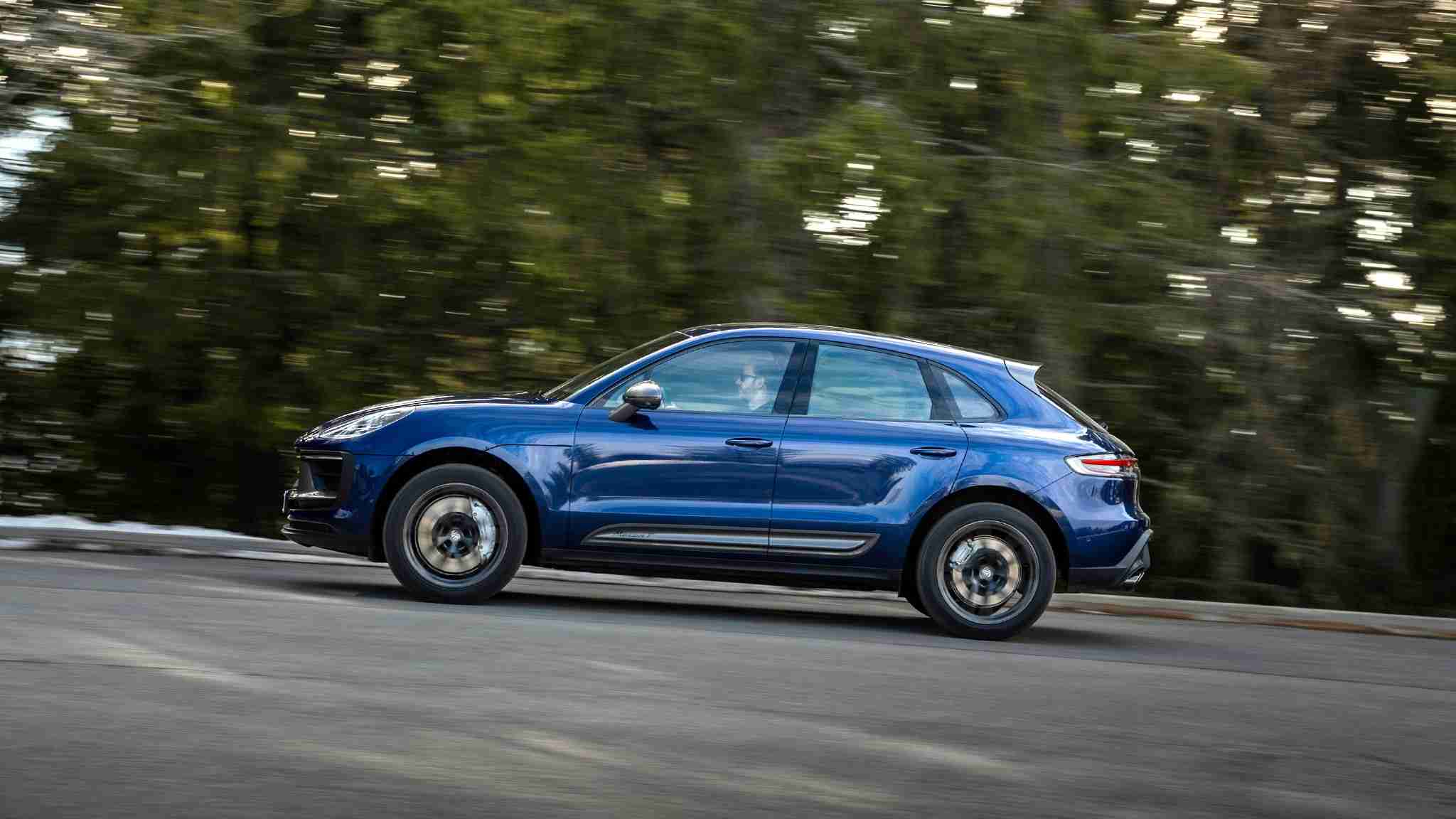 Porsche Macan elektrikli SUV yandan görünüm