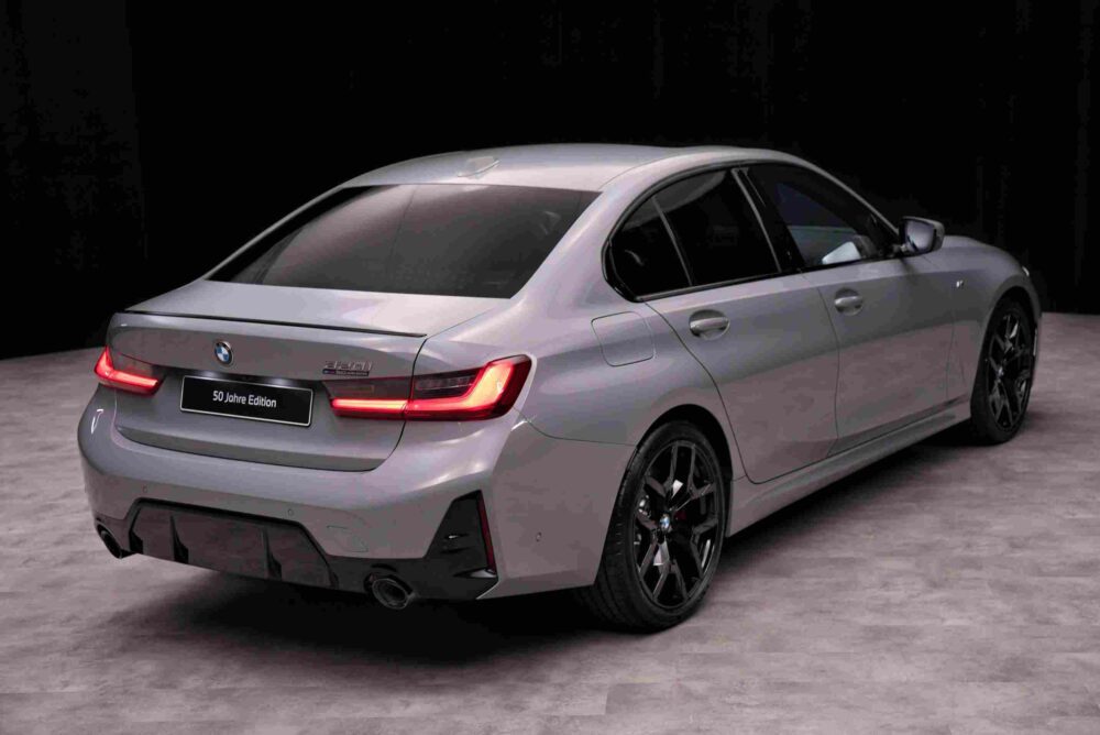 BMW 3 Serisi 50 Jahre Edition arka tasarım