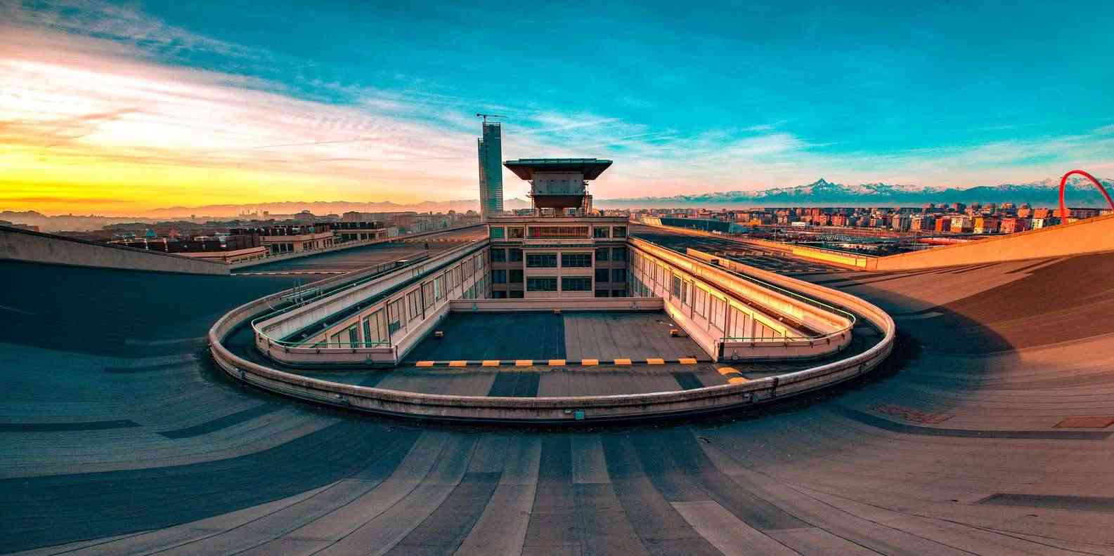 90 km hıza uygun virajlara sahip Fiat Lingotto çatı pisti