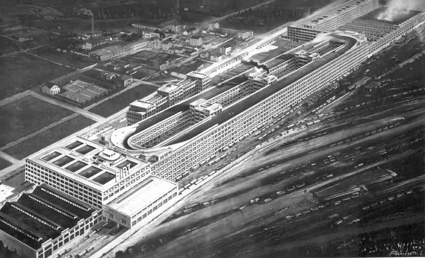 Lingotto fabrika binası ve üzerinde yer alan test pisti