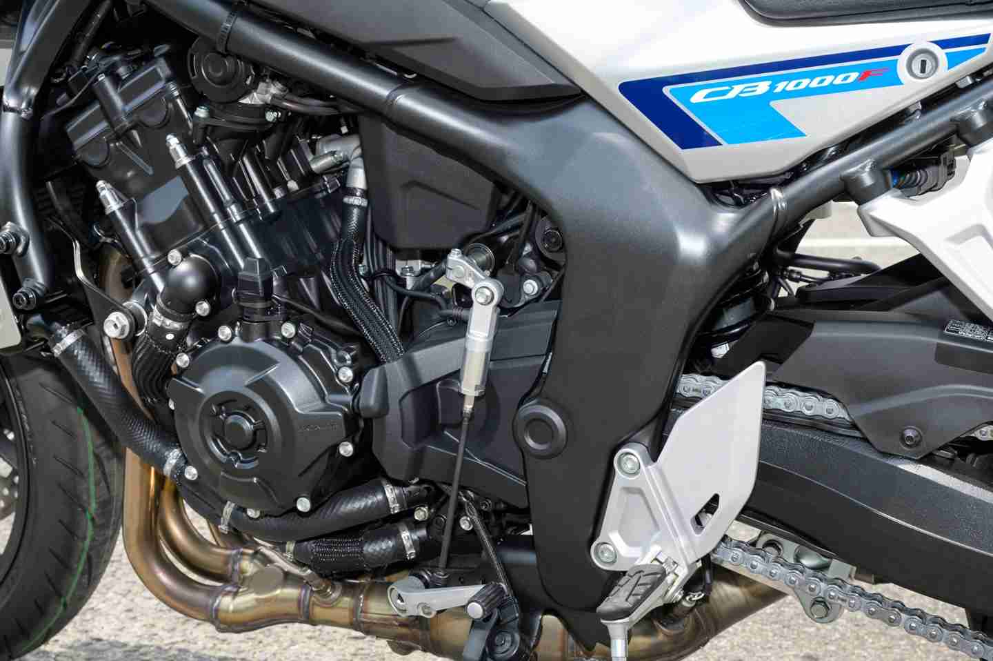 Honda CB1000F SE retro motosiklet