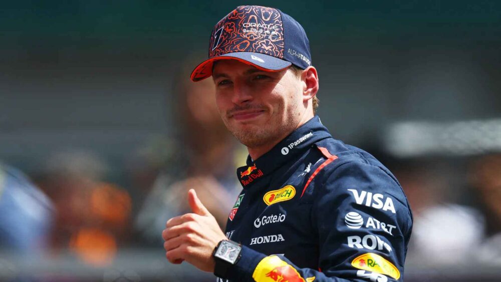 Max Verstappen 2026 sezonunda da Red Bull Racing koltuğunda kalacak