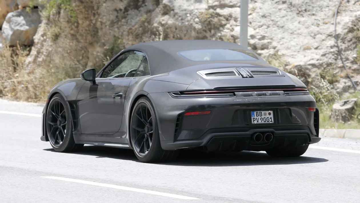 2026 Porsche 911 Speedster test sürüşünde görüntülendi
