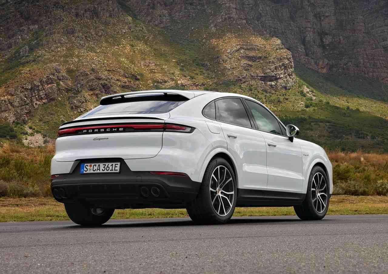 Elektrikli Porsche motor sesi deneyimi