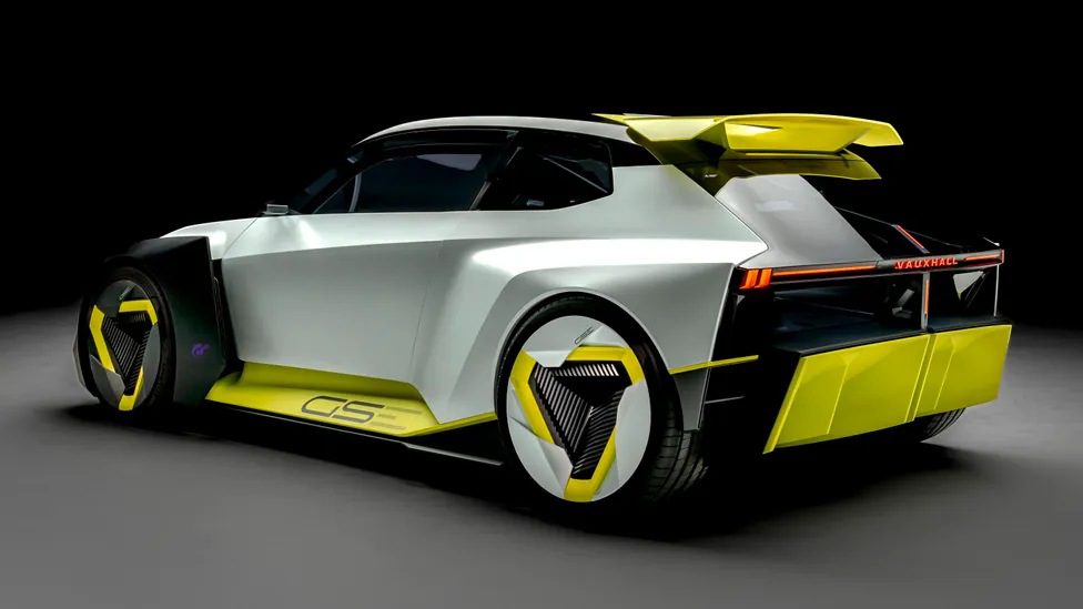 Fütüristik tasarımlı Vauxhall Corsa GSE Vision Gran Turismo – geniş gövde, dev difüzör ve arka spoyler