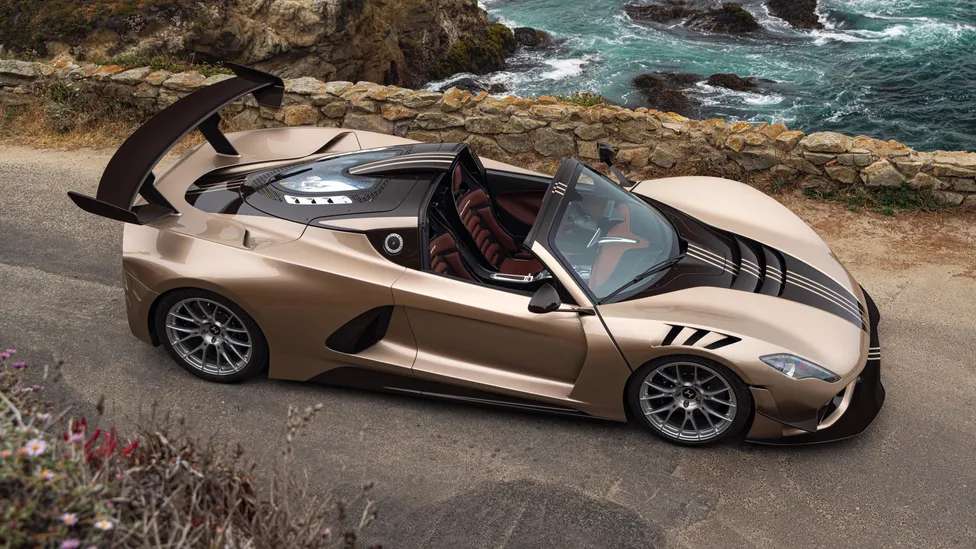 2.031 HP gücündeki Hennessey Venom F5 LF