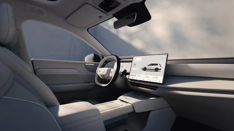 Volvo XC70 hibrit SUV iç mekan