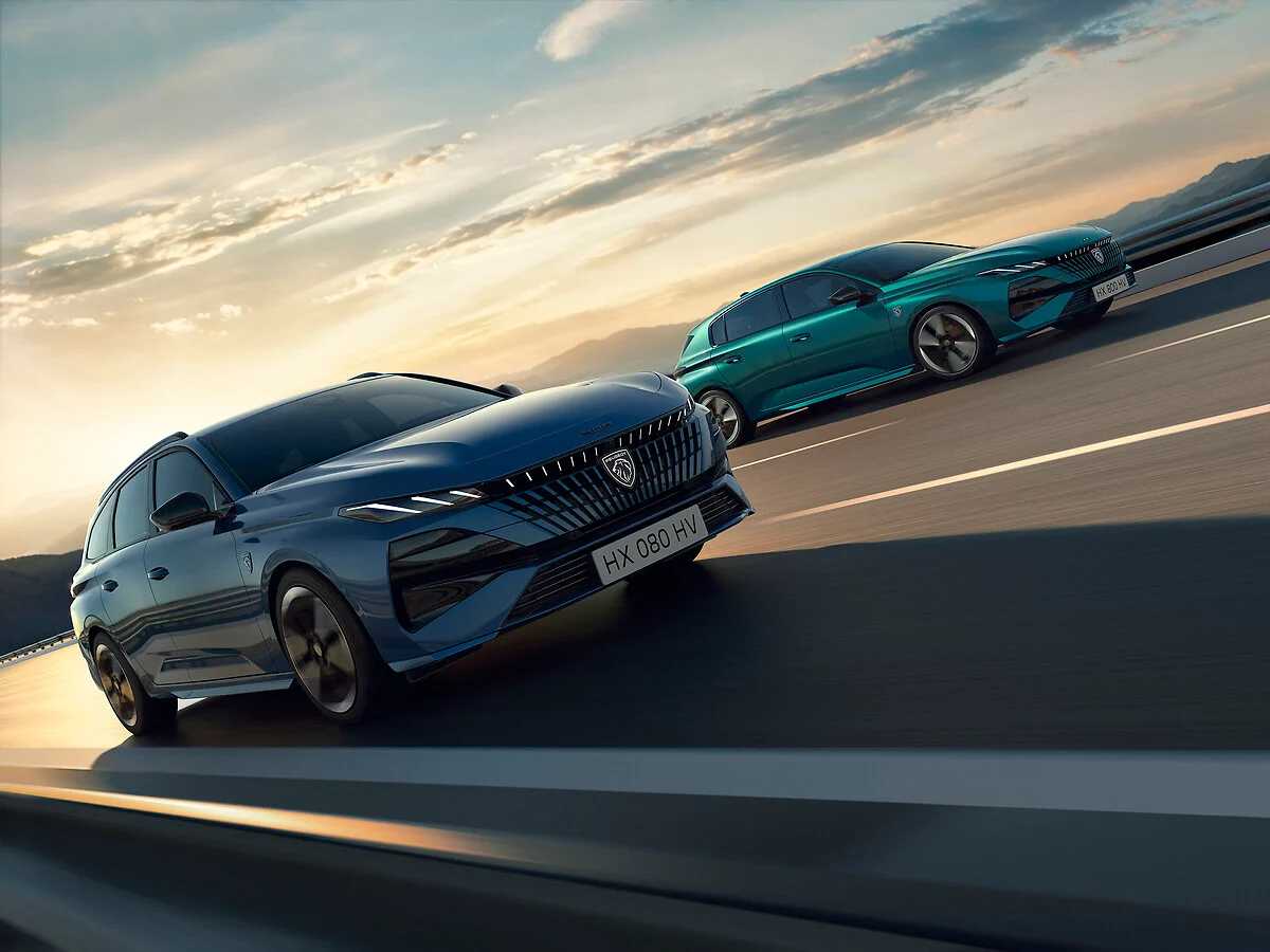 Yeni Peugeot E-308 Hatchback ve station wagon 