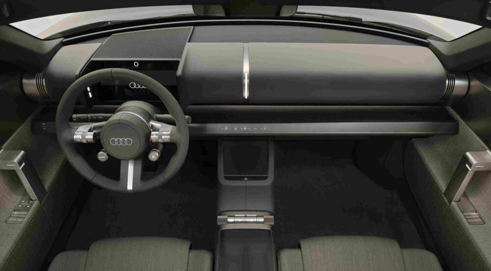 Audi Concept C iç mekân – minimalist kokpit ve shy tech ekran