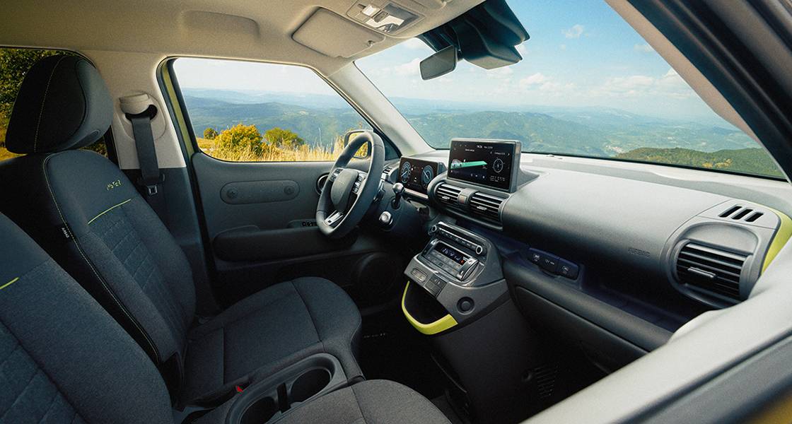 Hyundai INSTER Cross dijital gösterge paneli ve ekranı