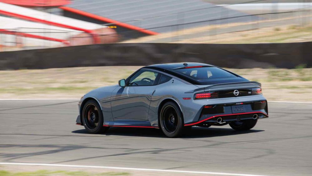 Nissan Z Nismo manuel vites tanıtım görseli