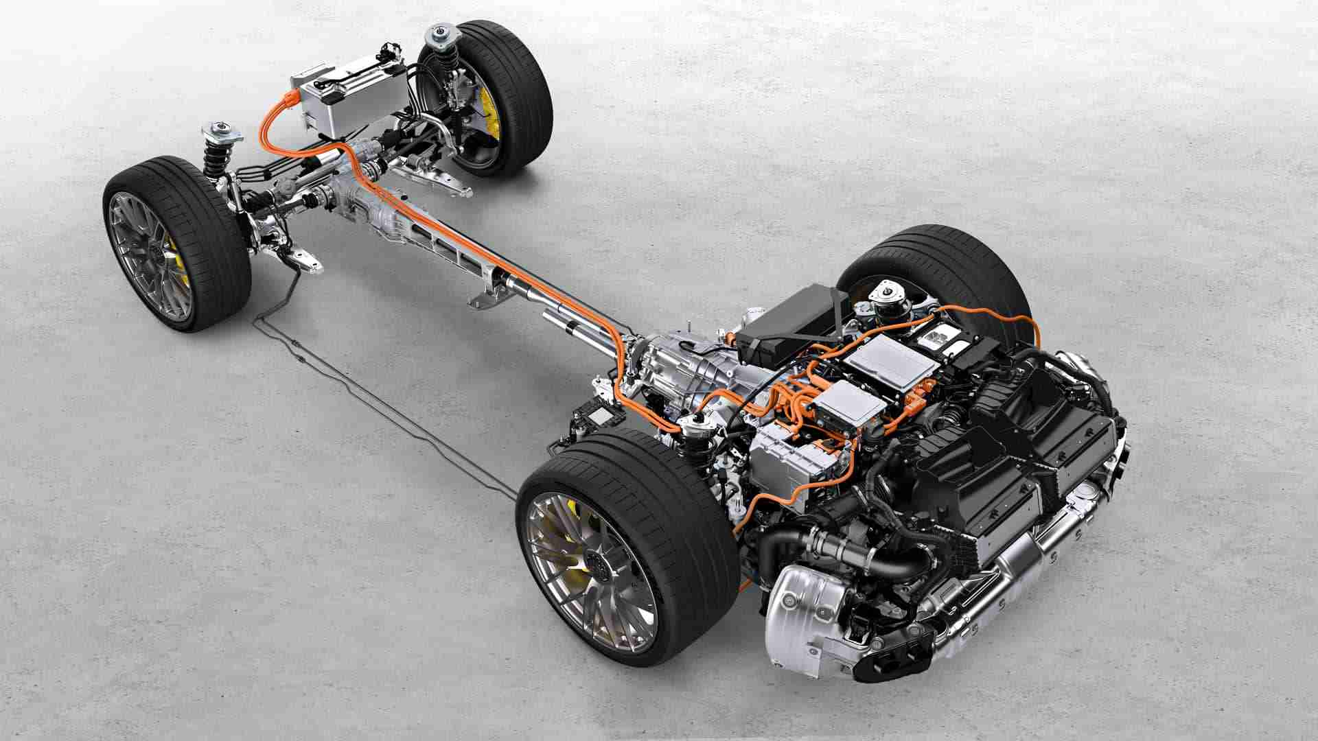 Porsche 911 Turbo S hibrit motor detay görsel