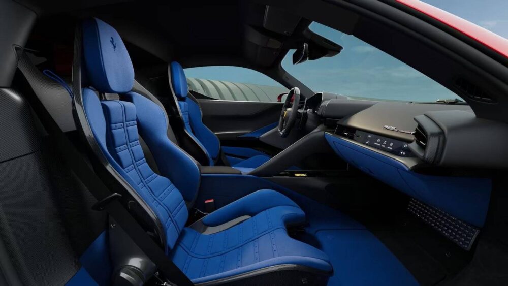 Ferrari 849 Testarossa kokpit ve direksiyon
