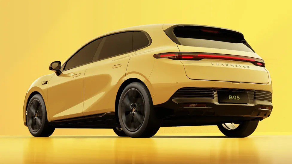Leapmotor B05 elektrikli hatchback sarı gövde tasarımı
