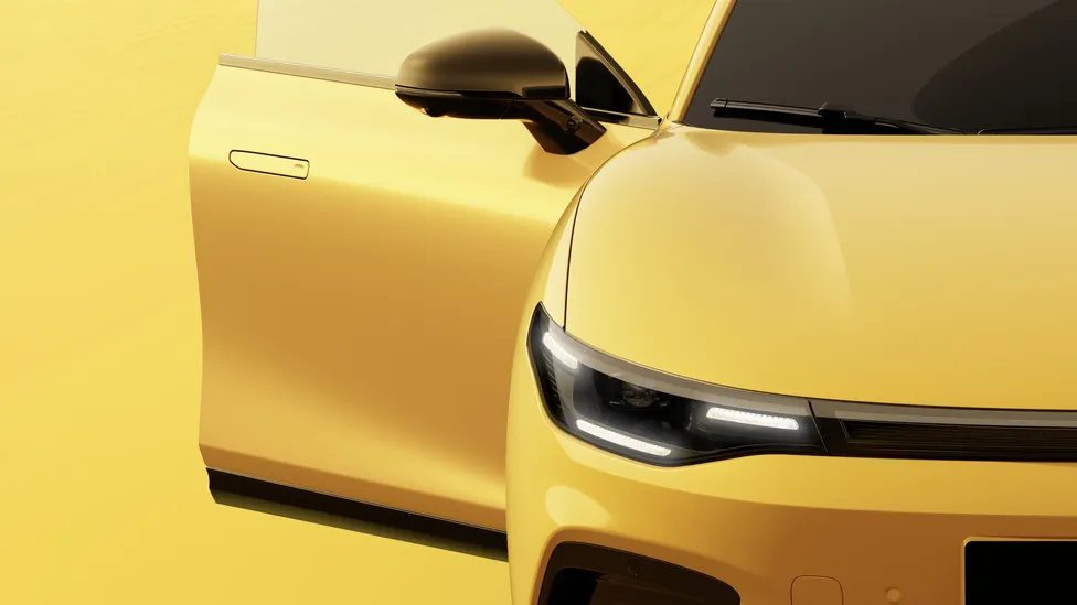 Leapmotor B05 elektrikli hatchback sarı gövde tasarımı