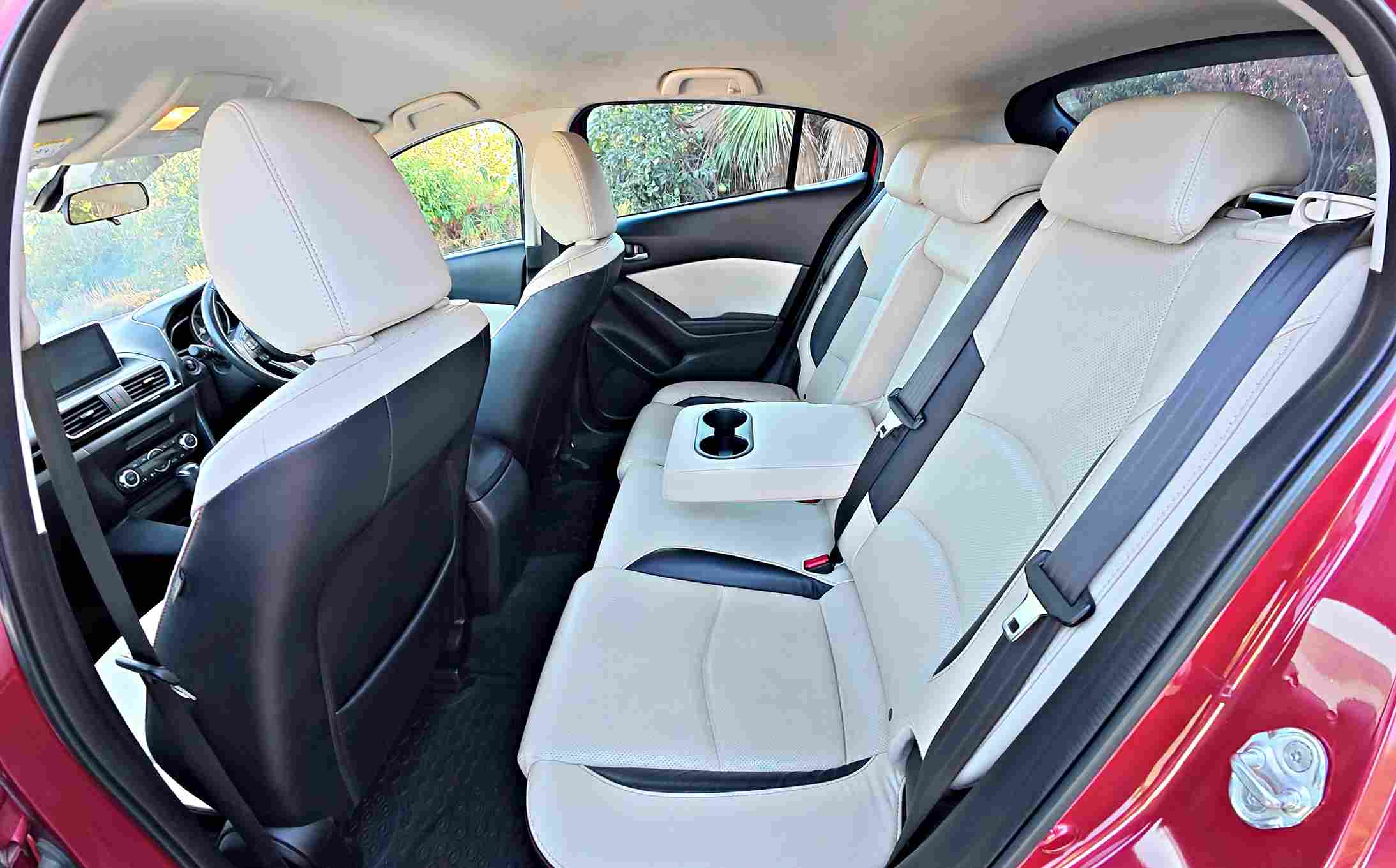 Mazda 3 iç mekan