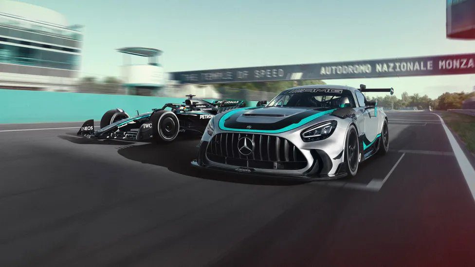 Mercedes-AMG GT2 Edition W16 F1 esintili livery