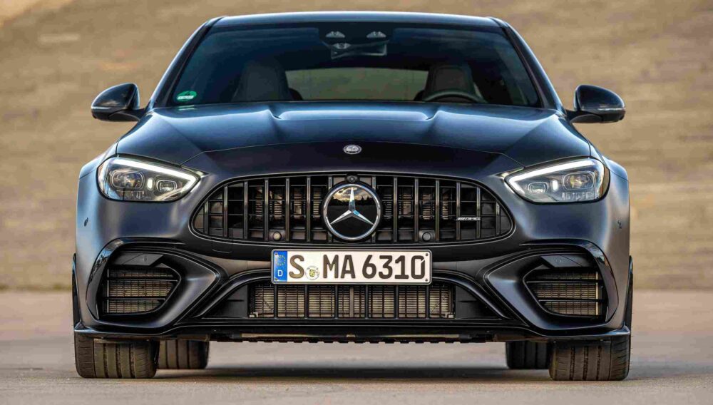 Yeni Mercedes C63 ön görünüm