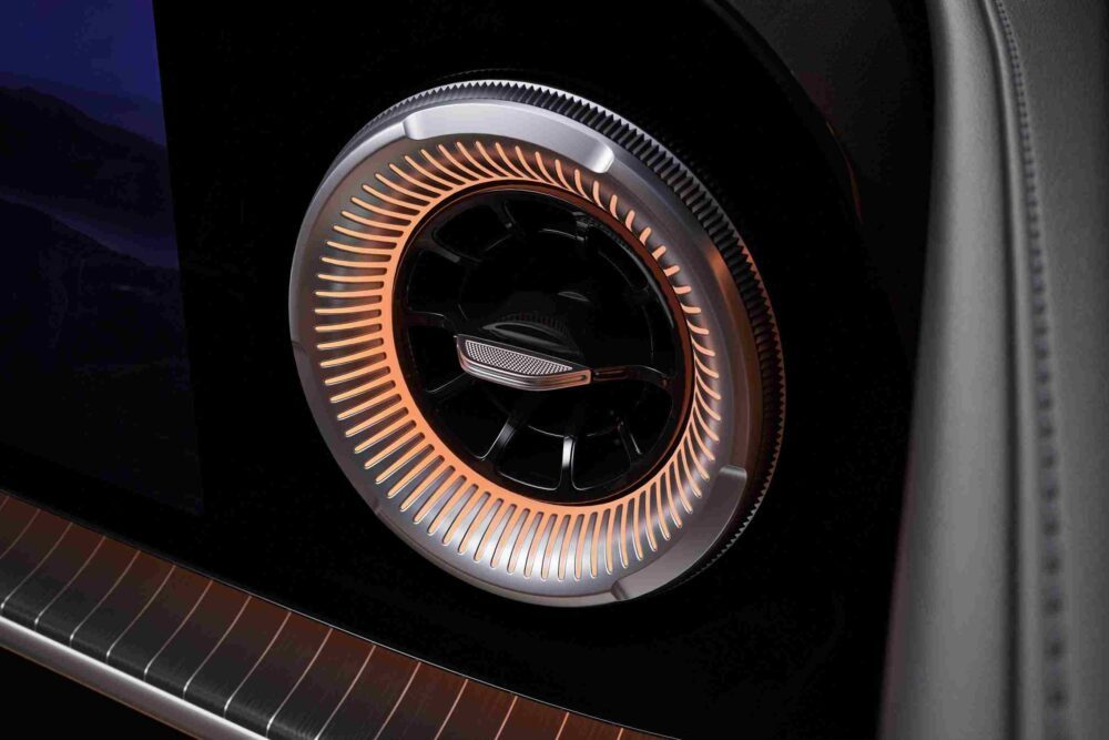 Mercedes-Benz GLC EV arka tasarım ambiyans aydınlatma