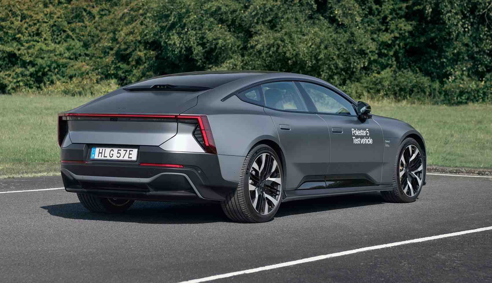 Polestar 5 Performance adaptif süspansiyon
