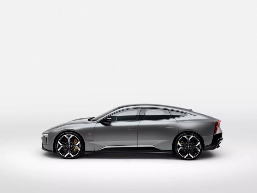 Polestar 5 Münih Otomobil Fuarı’nda tanıtım sahnesi