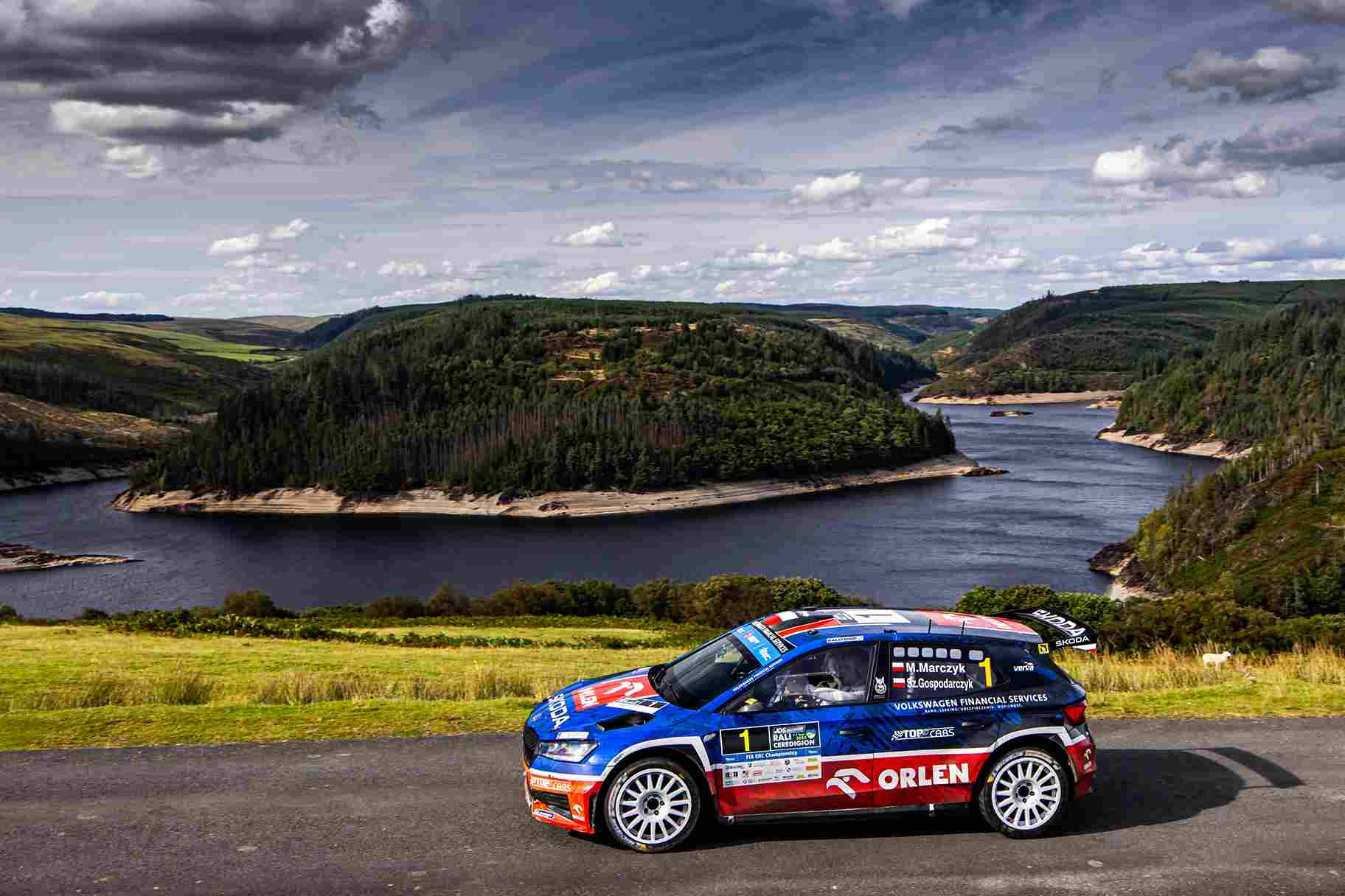 ERC Rali Ceredigion yağmur altında Armstrong
