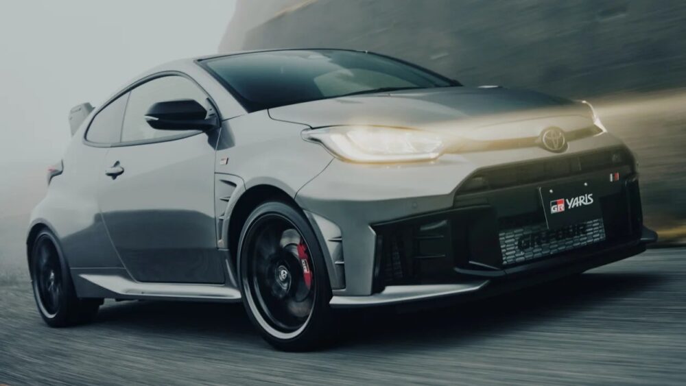 Toyota GR Yaris yan profili Aero jantlarla