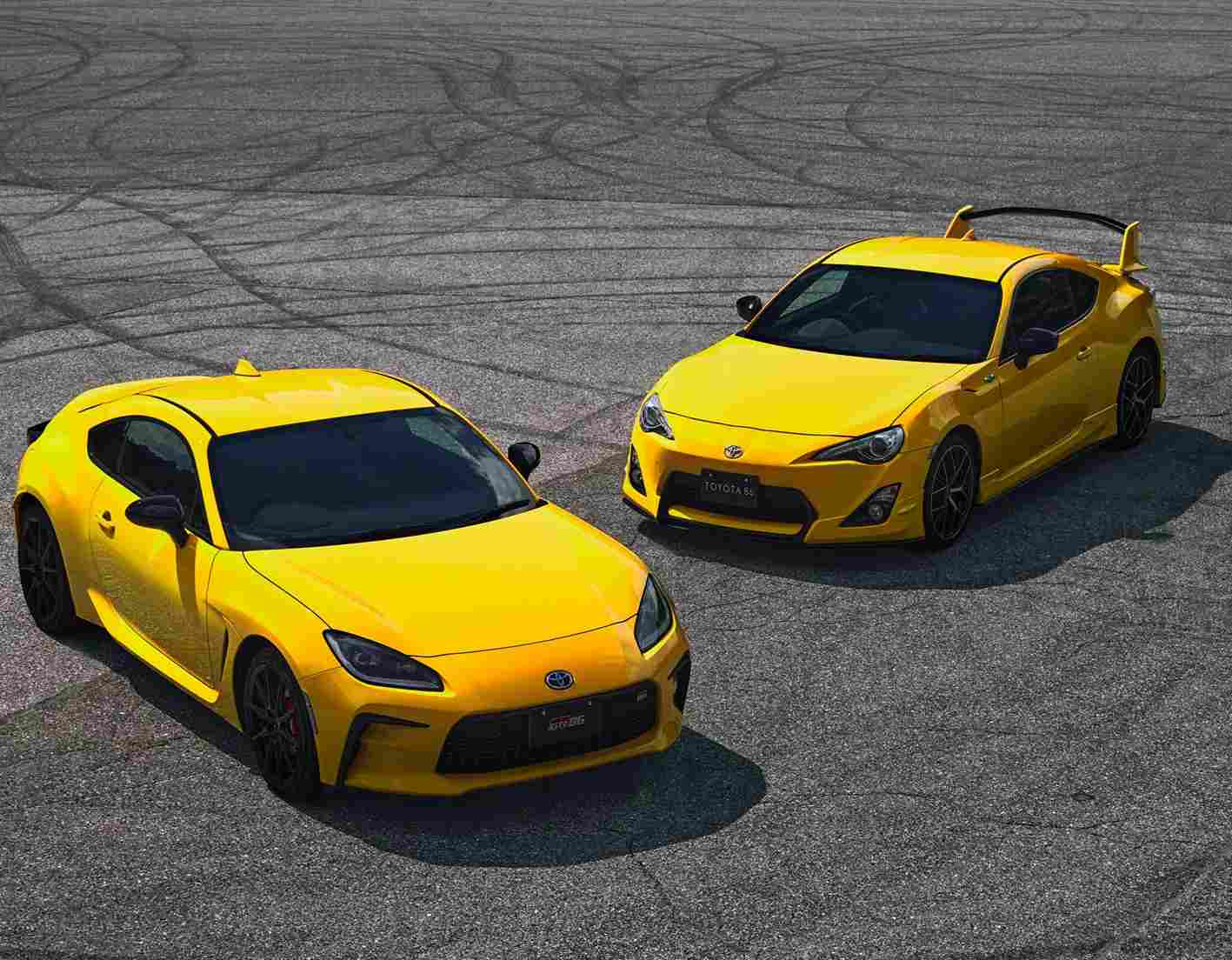 Toyota GR86 Yellow Limited ve Subaru BRZ Yellow Edition koleksiyonluk sınırlı üretim spor otomobiller