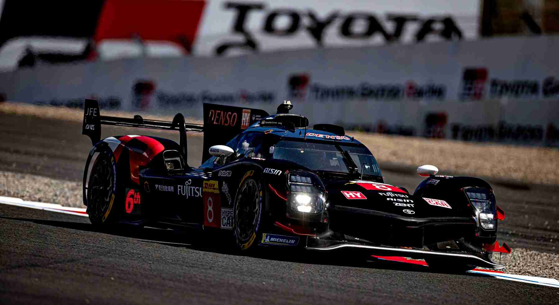 Toyota sürücüleri Brendon Hartley ve Ryo Hirakawa Fuji’de piste çıkıyor