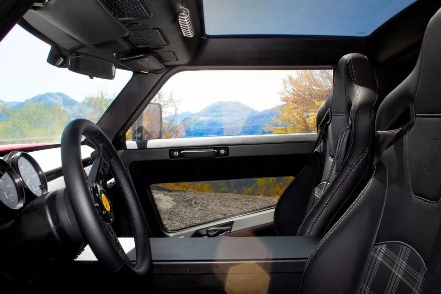 Vanderhall Brawley GTS dört motorlu elektrikli SUV iç görsel
