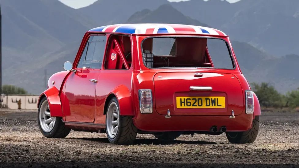 Yamaha motorlu Twini Mini arka görünüm