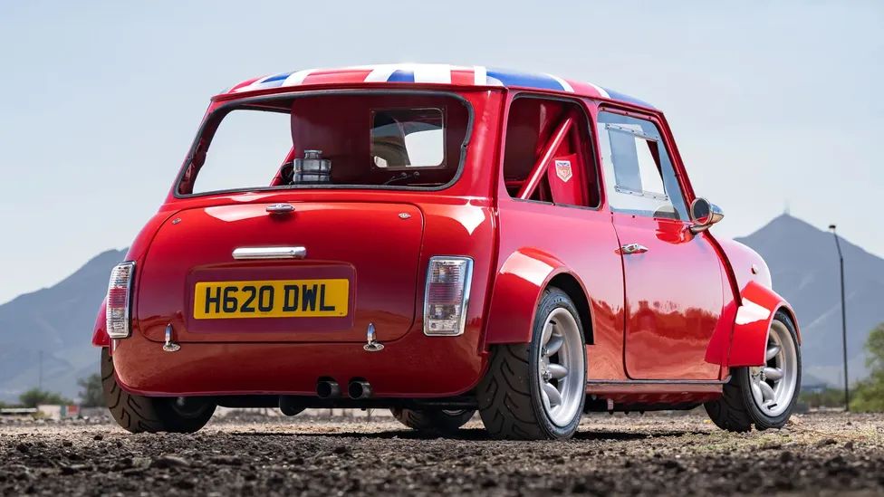 Yamaha motorlu Twini Mini arka görünüm