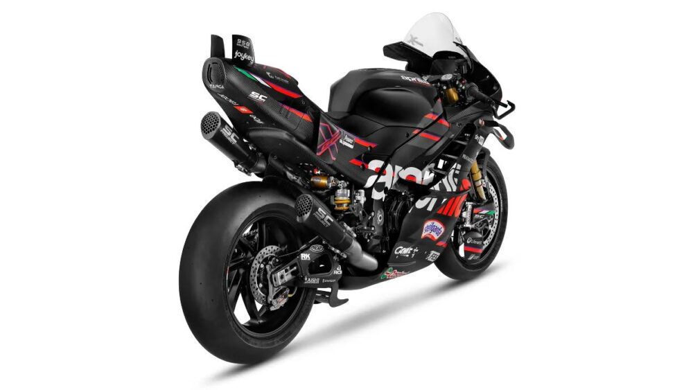 Aprilia RSV4 X-GP sınırlı üretim karbon fiber gövde