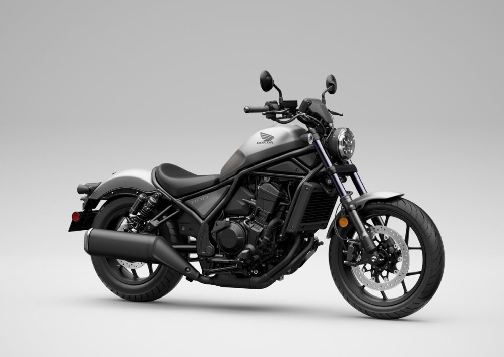 Honda Rebel 1100, touring odaklı donanımları ve güçlü motoruyla uzun yollara hazır